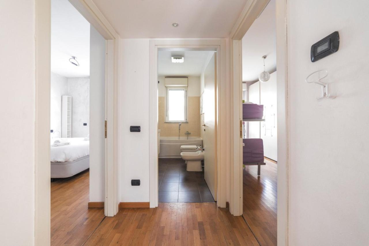 Milano Rogoredo Apartment With Garage Exterior foto