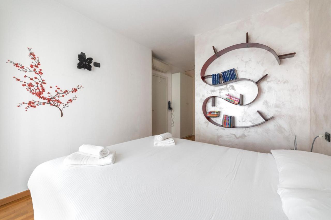 Milano Rogoredo Apartment With Garage Exterior foto